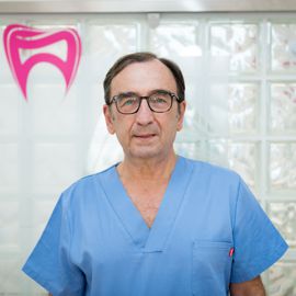 Dr. Ángel García Méndez